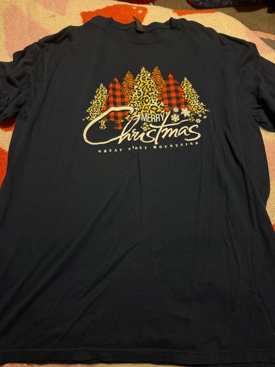 Gildan Tops - Gildan Navy Merry Christmas Graphic Tee with Red Plaid & Yellow Leopard Trees
